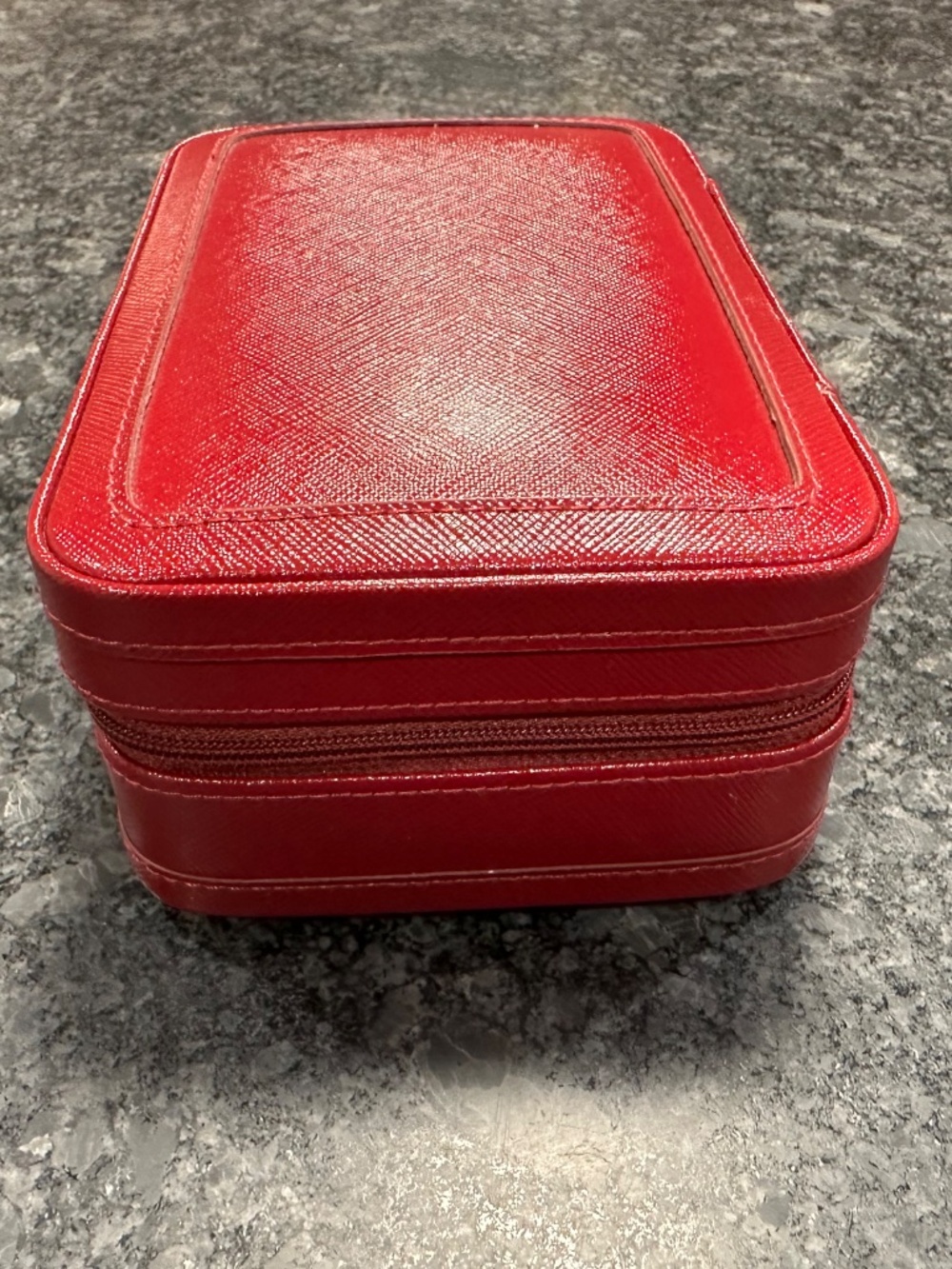WOLF Travel Zip Case - Red